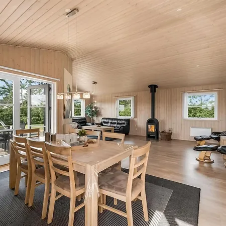 Saara - 700m To The Fjord By Interhome Feriehus *