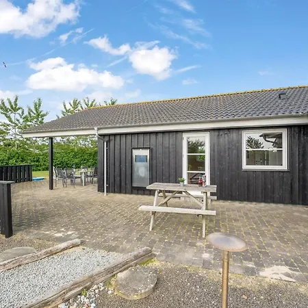 Saara - 700m To The Fjord By Interhome